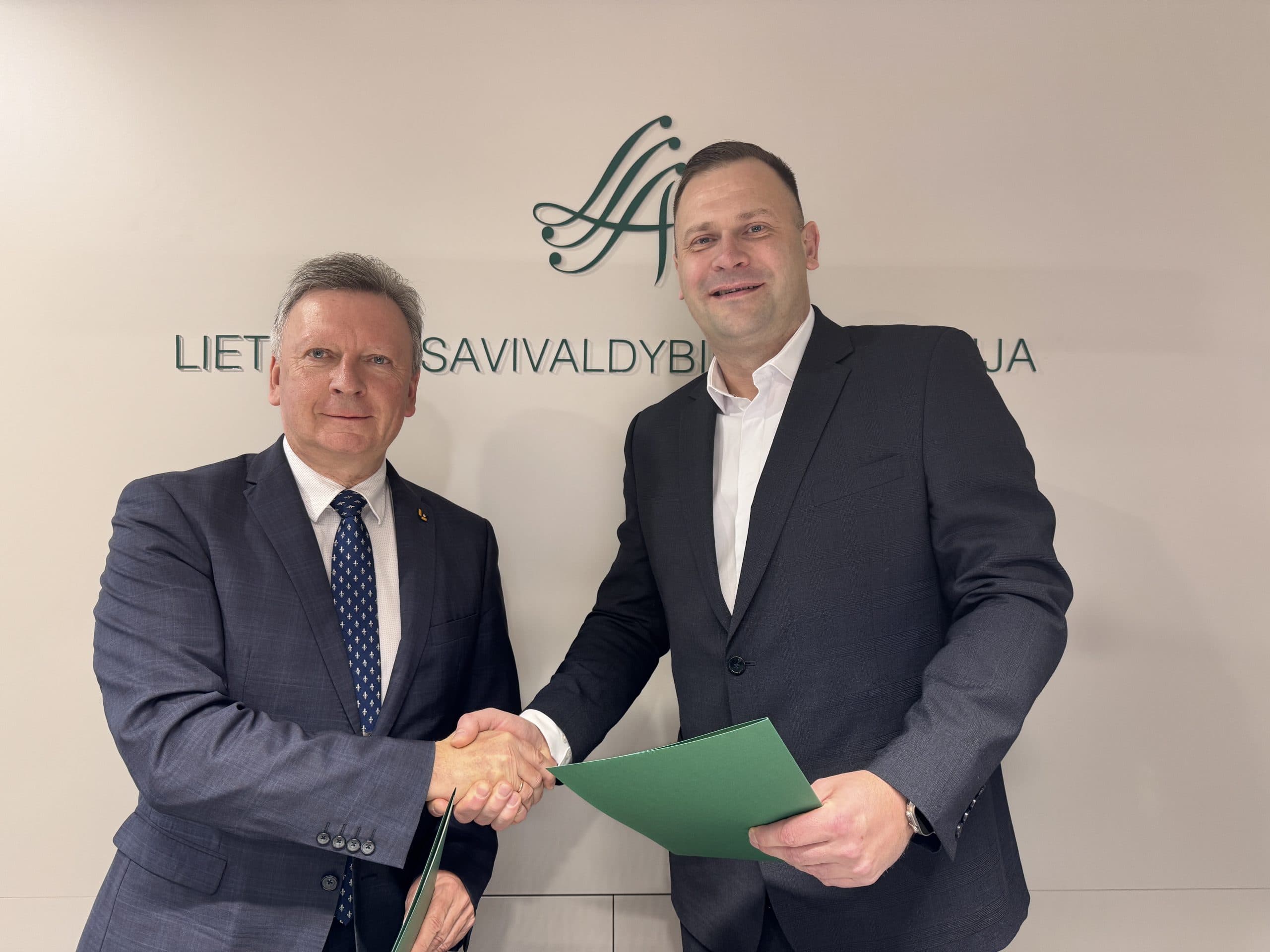 Paralimpiečiai ir savivaldybės siekia didesnio sporto prieinamumo asmenims su negalia