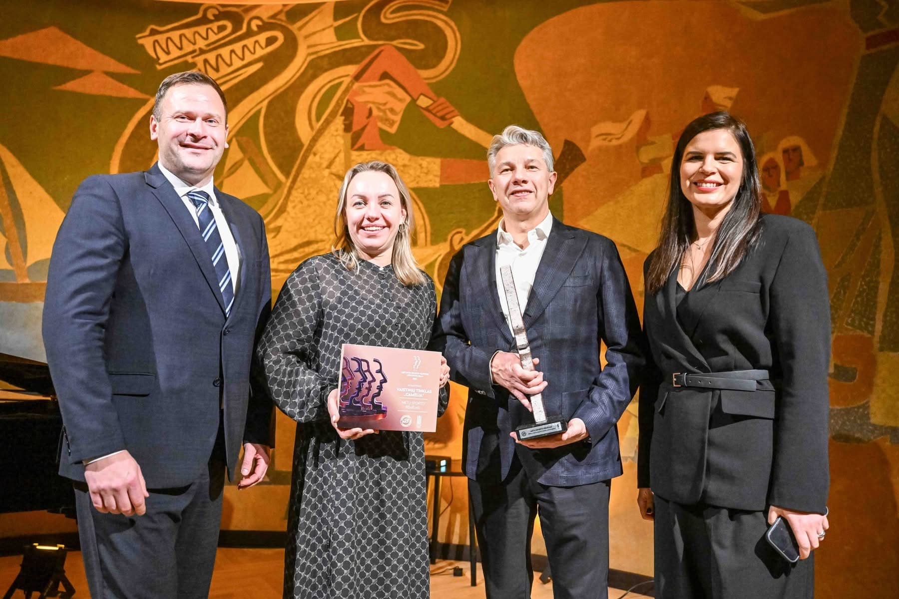 Metų sporto rėmėjas – mūsų partneriai „Camelia“, tarp geriausių metų iniciatyvų – Paralimpinė pamokų diena