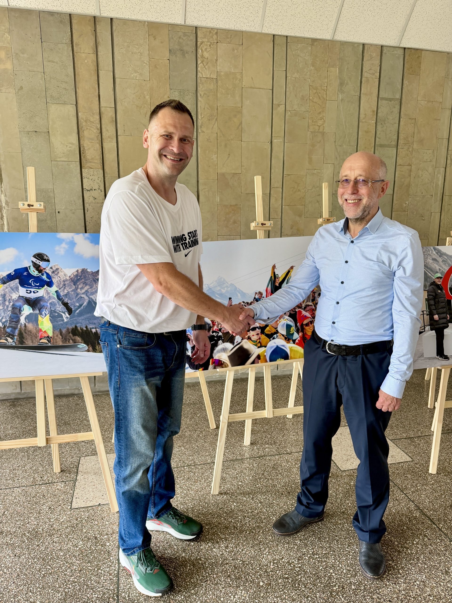 Žiemos paralimpinių žaidynių paroda aplankė Klaipėdos universiteto ligoninę
