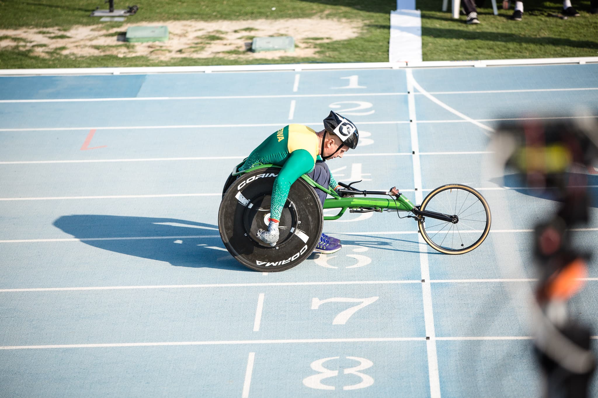 Į šeštą paralimpiadą karjeroje – atnaujintu lenktyniniu vežimėliu